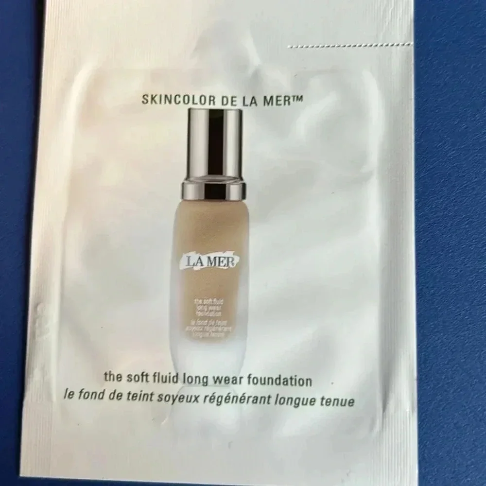 Makeup samples New‎ foundation samples